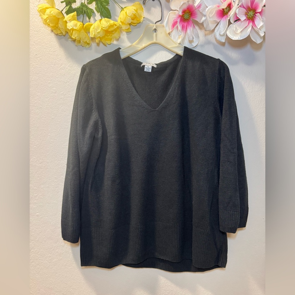 Mercer Street Studio Black V-Neck Sweater